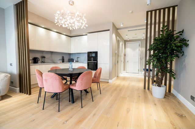 3-к. квартира, 110 м², 2/26 эт.