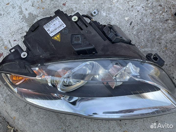 Фара оригинал ксенон всборе Ауди а 4