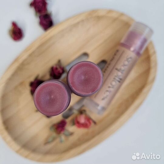 Бальзам для губ с оттенком