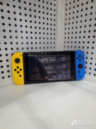 Nintendo Switch 64gb + игры (б/у)
