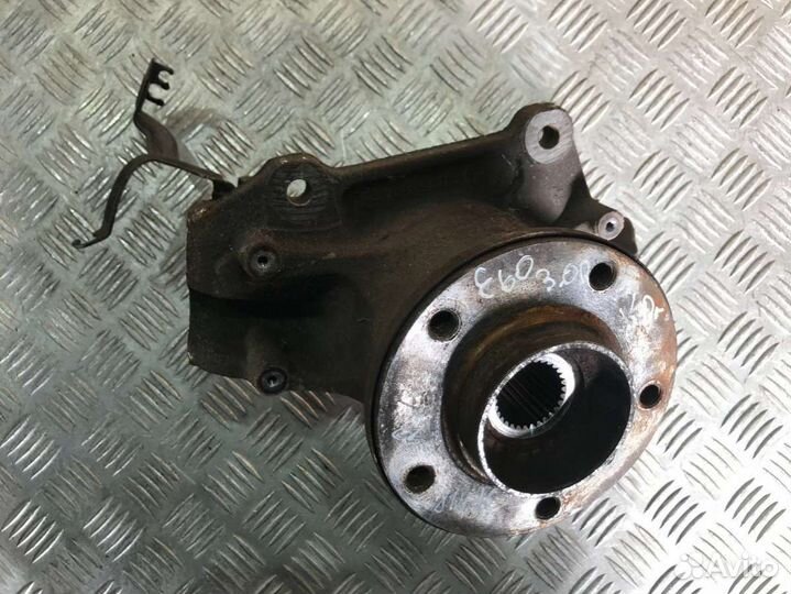 Ступица передняя левая BMW 5 E60/E61 6188315 3.0 2