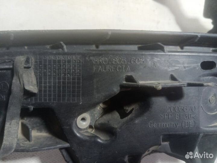 Крепление фары переднее правое Audi Q5 8R 2010