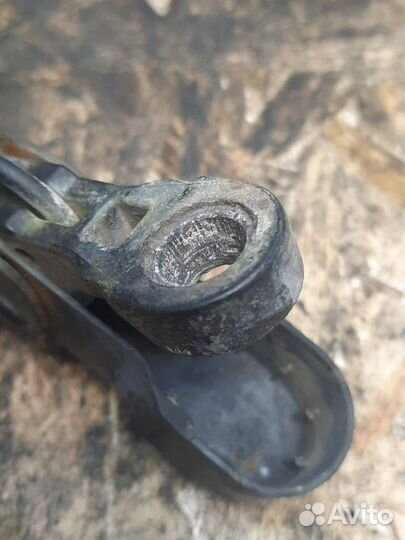 Щеткодержатели (поводок стеклоочистителя, дворник)