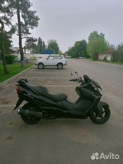 Suzuki Skywave 400