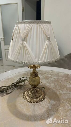 Лампа настольная