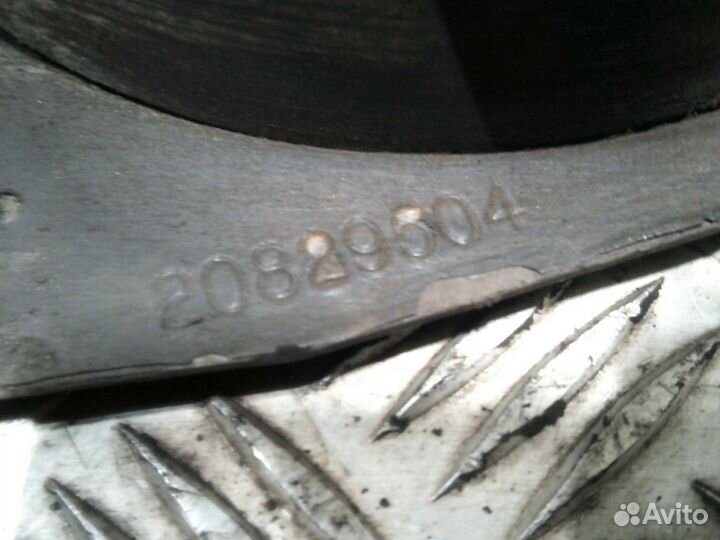 Пыльник тормозного диска Volvo 20829504