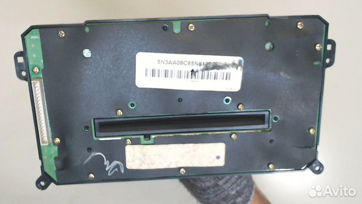 Панель управления магнитолой Infiniti QX56, 2005