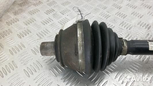 Привод передний левый audi A6 C6 (76F14KS01)