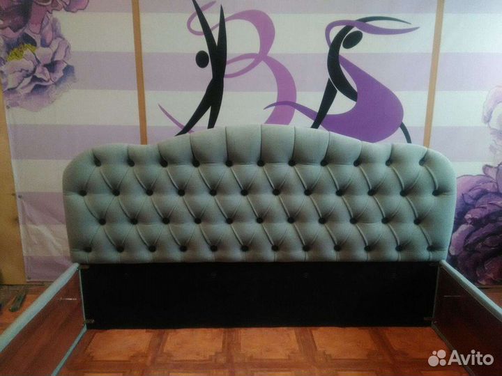 Перетяжка офисных и домашних стульев, диванов, кро