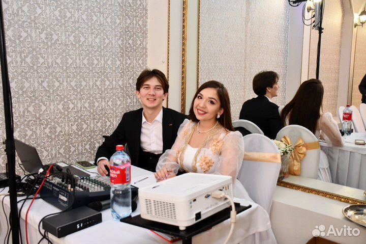 Ведущий тамада