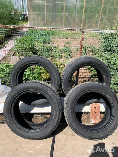 Hankook Winter I'Cept IZ2 215/55 R16 97T