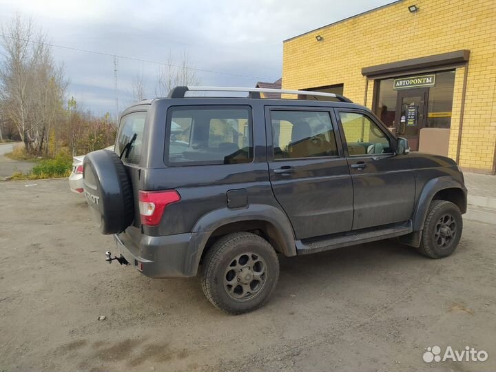 Фаркоп УАЗ Патриот Быстросъемный квадрат