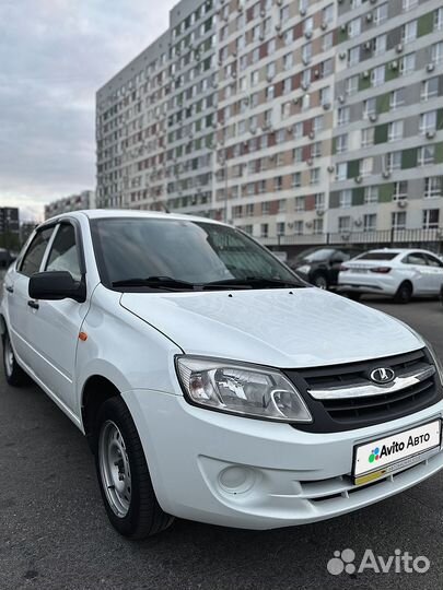 LADA Granta 1.6 AT, 2013, 150 000 км