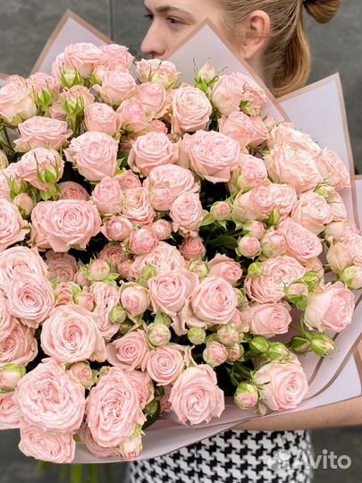 Пионовидные розы кустовые премиум 80 см