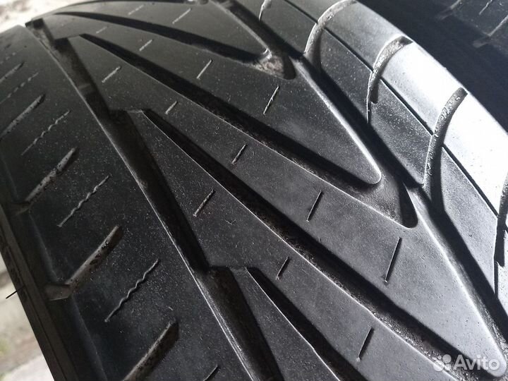 Nitto Neo Gen 215/35 R19