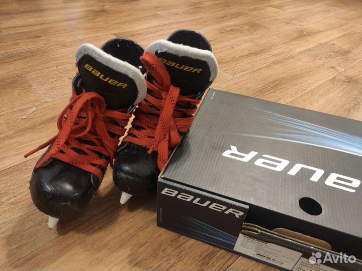Хоккейные коньки bauer