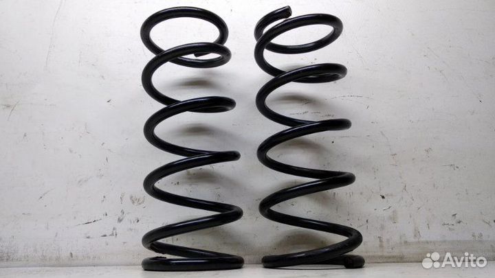 Пружина задняя Nissan Pathfinder R51 4.0 2004