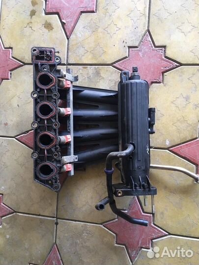 Впускной коллектор Daewoo Matiz 1.0