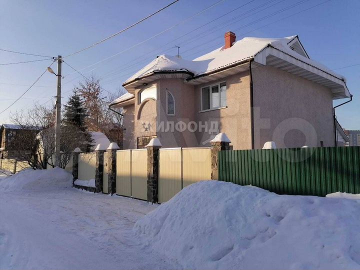 Коттедж 235 м² на участке 4,9 сот.