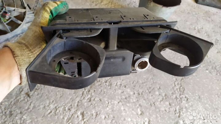 Подстаканник Опель вектра б