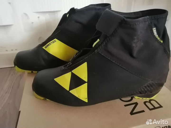 Ботинки лыжные классика