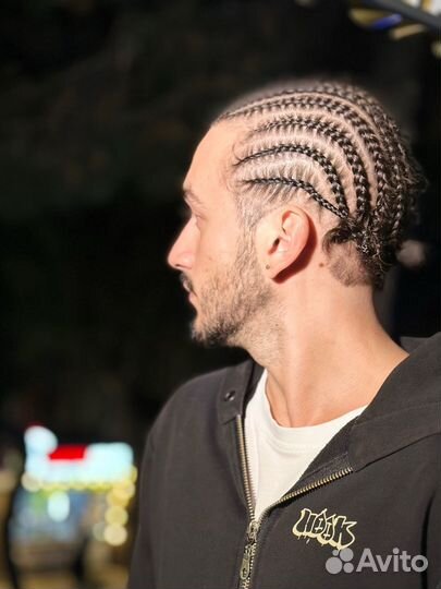 Модель на косы