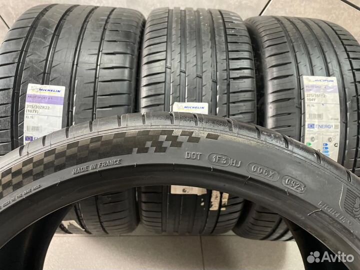 Michelin Pilot Sport 4 S 315/30 R22 и 275/35 R22 106Y