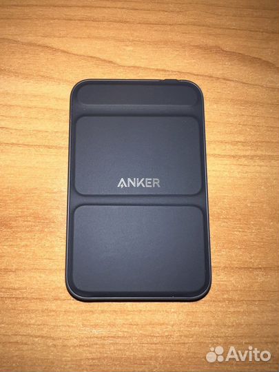 Аккумулятор anker MagSafe c подставкой