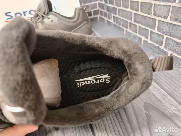 Непромокаемые кроссовки Sprandi 42 - 26.5 см