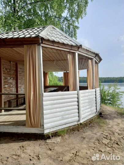 Аренда беседки у воды