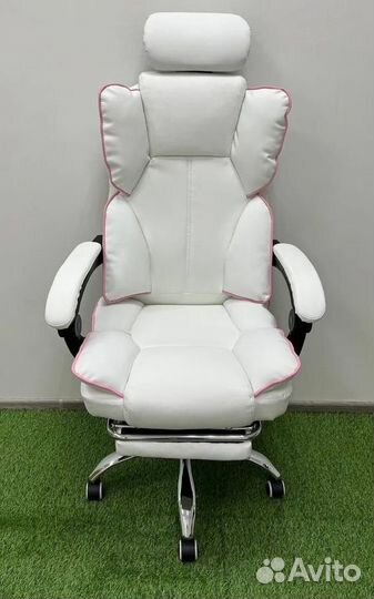 Офисное кресло (геймерское). Кресло для директора
