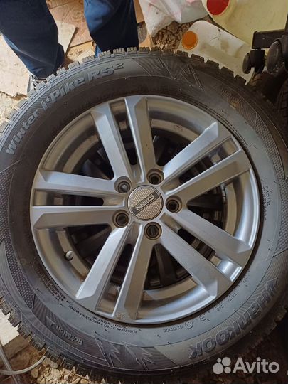 Hankook AH11 185/70 R14