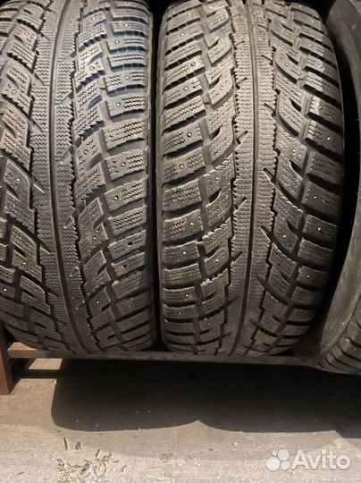 Kumho I'Zen RV Stud KC16 235/60 R18