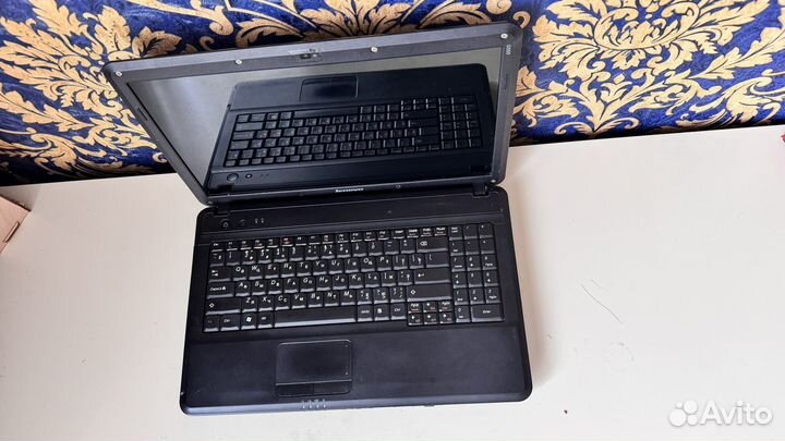 Lenovo g555