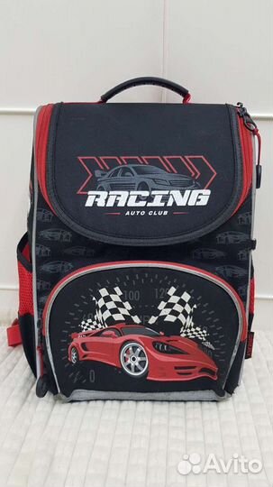Школьный рюкзак