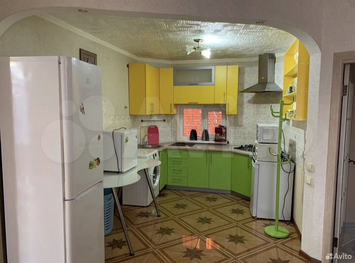 Дом 240 м² на участке 3,5 сот.