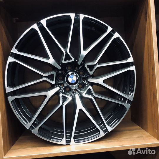 Диски для BMW G05 818 style R21 5x112