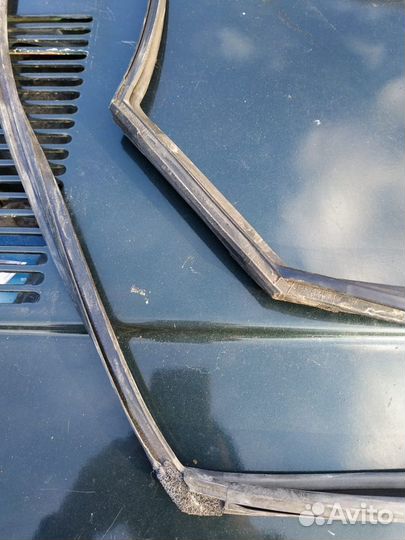 Уплотнители проема стекла Mazda CX-7