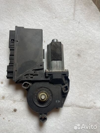 Моторчик эсп передний левый audi a8 d3