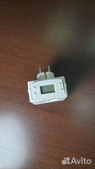 Сетевой адаптер sven OVP-16PD белый