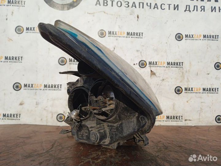 Фара Ford Focus 2 2008 прав. (б/у)