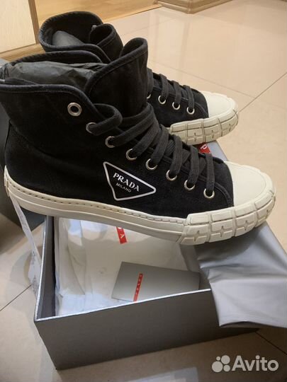 Оригинальные кроссовки Prada