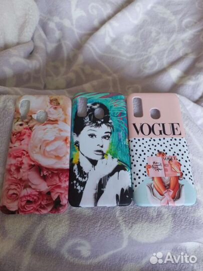 Чехлы на телефон