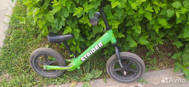 Самокат. Беговел strider 12