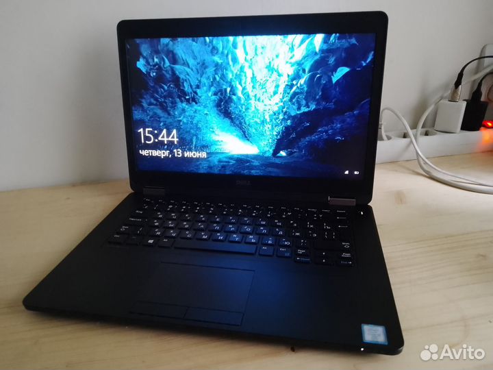 Ноутбук dell для учебы и работы