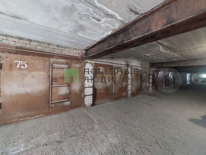 Гараж, > 30 м²