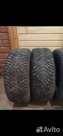 Nokian Tyres Hakkapeliitta 8 215/60 R16