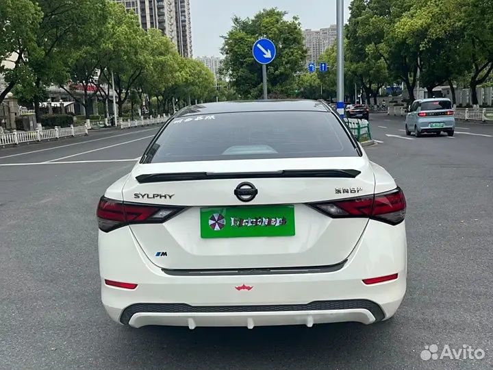 Nissan Sylphy (China) 1.6 CVT, 2021, 65 000 км