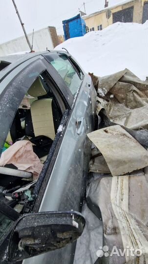 Кузов по частям Toyota Yaris 2007