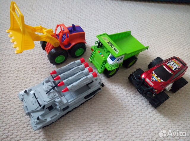 Игрушечный транспорт